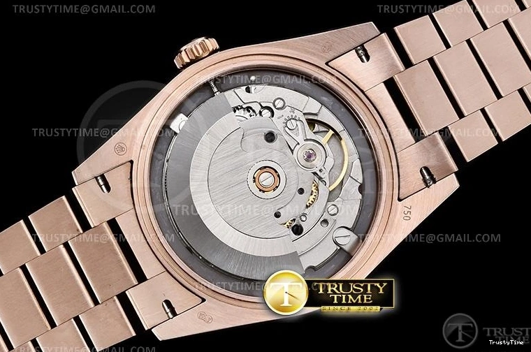 0714 RDD0219H – DayDate 36mm ComfortFit 694
